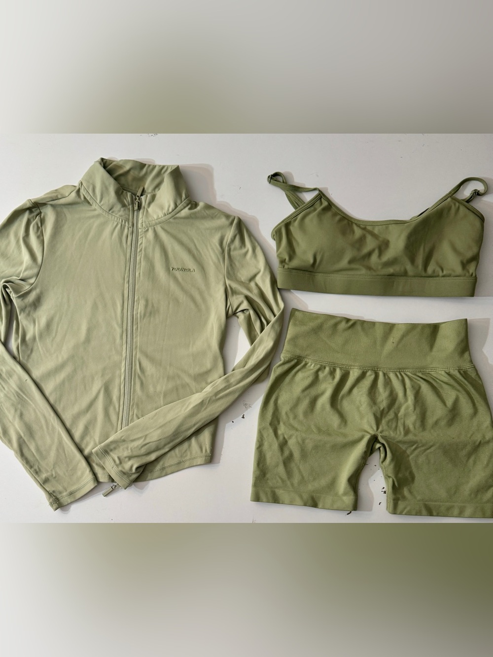 YOUNGLA - 3-PIECE SET! NEW WITHOUT TAGS!